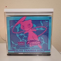 POKEMON CENTER ETB - FUSION STRIKE - SEALED