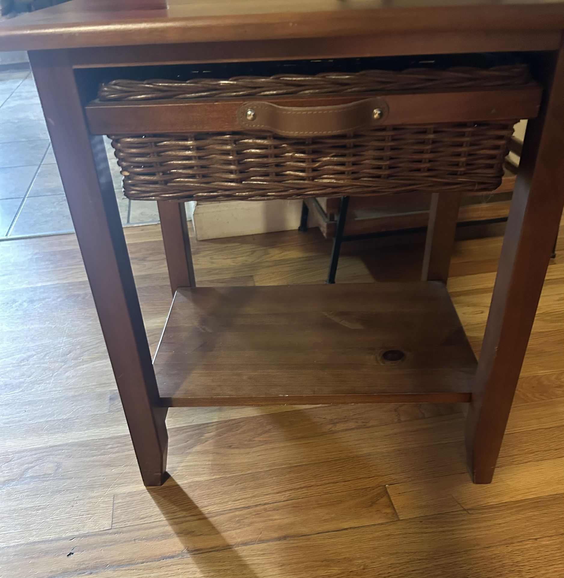 Night Stand /wicker Read Description 