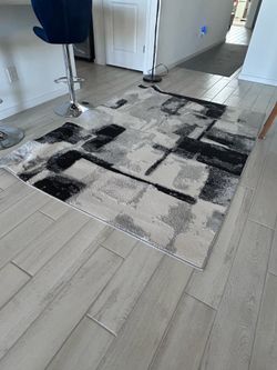 Livabliss Modern Abstract Black White Grey Area Rug (Nice)