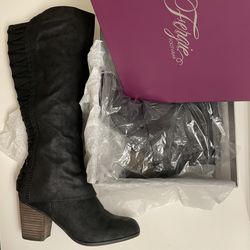 WOMEN’S BOOTS, BRAND NEW, NEVER WORN , FERGALICIOS BY FERGIE KNEE HIGH TATUM BOOTS  BLACK 