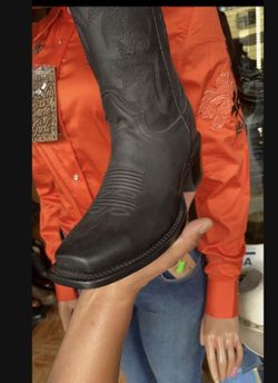 cowgirl boots
