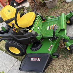 Z515E 60 in. 24 HP V-Twin ELS Gas Dual Hydrostatic