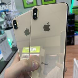 Unlocked iPhone XS Max Gold