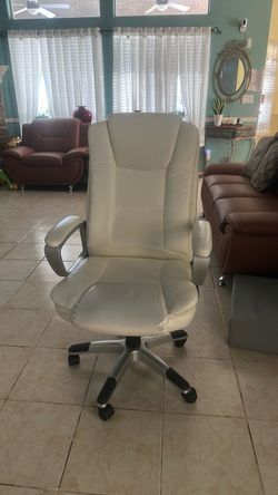 Office desk chair off white $20