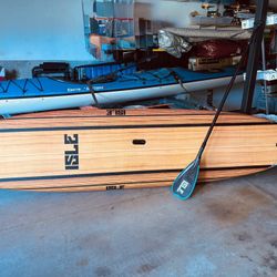 Isle SUP with adjustable paddle