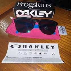 Oakley Frogskin Sunglasses NEW