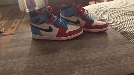 Air Jordan 1 Retro High OG 'Fearless' (2019