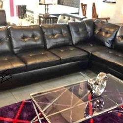 BarringtonExposed Metal Feet With Silver 2-Piece Sectional Right Chaise
Homelegance$10 Down Payment And Financing Available