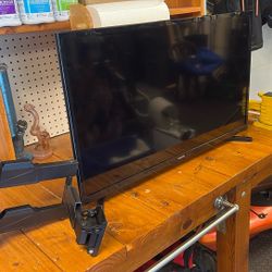 Samsung 33” Smart Tv