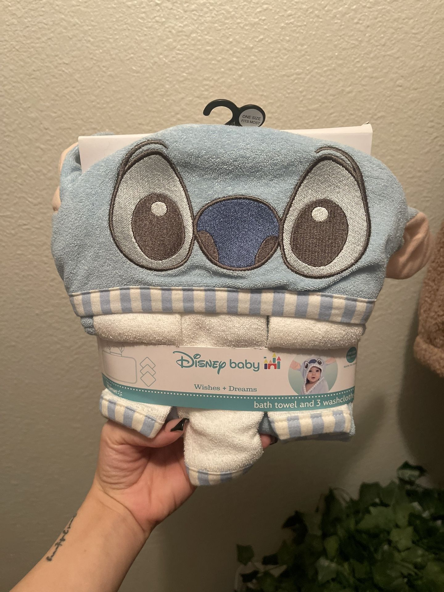stitch baby towel 🦋