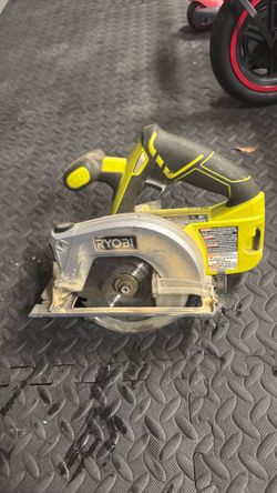 Ryobi 18V Cordless 5 1/2 in. Circular Saw