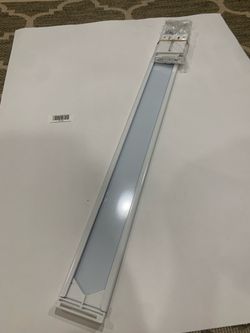 2.5” Wide Curtain Rod 28-28” White