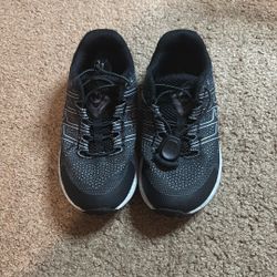 Boy’s Shoes 11