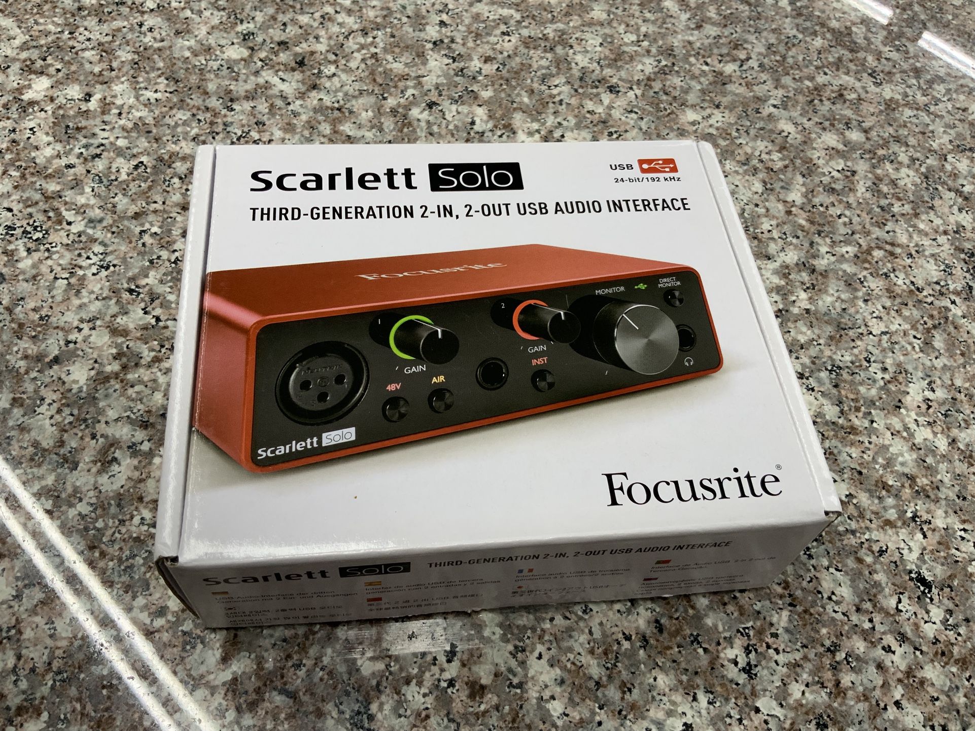 Focusrite Scarlett Solo 3rd-generation 2-in, 2-out USB Audio Interface