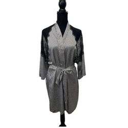 Victoria's Secret Women’s Black White Houndstooth Satin Lace‎ Shoulders Robe