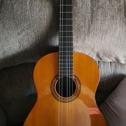 YAMAHA

C40

Made in Indonesia

YAMAHA CORPORATION