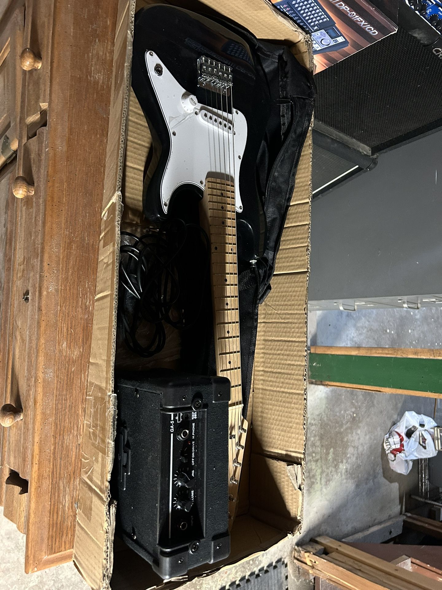 Electric Guitar