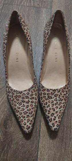 Gianni Bini leopard print heels womens size 7 1/2