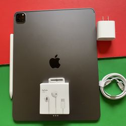 Apple IPad Pro 12.9” 5th Generation (M1 chip/ Face ID/2021) 256GB with pen, keyboard & Accessories 