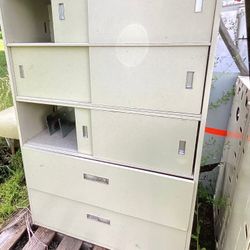 Shelves, RR, Metal Cabinet
