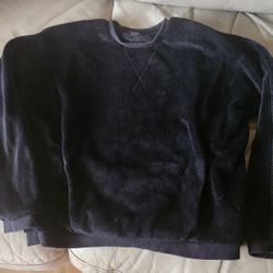 Girl's Athleta Girl Black Velour Sweatshirt, Medium (8-10)