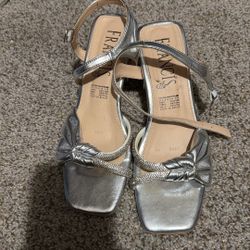 Women’s Sandals 