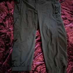 Capris Size 14
