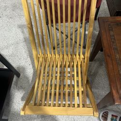 Wooed folding chair