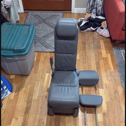 Free 2010 Honda Odyssey Middle Seat