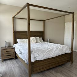 Bedroom set - King Size Bed with Brand New Box Spring, 2 Nightstands, 1 Dresser, 1 Standing Mirror