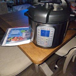Pressure Cooker With Cookbook 