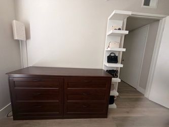 Bed and dresser’s