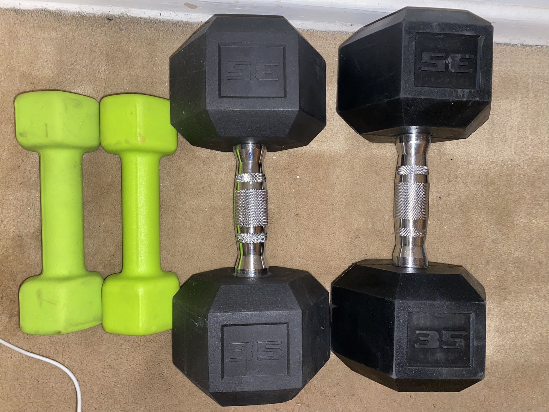 x2 35lb Dumbbells & x2. 8lb Dumbbells