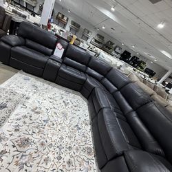 Black Manual Reclining Sectional