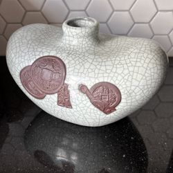 Chinese CRACKLE GLAZE PORCELAIN VASE 9”x6”
