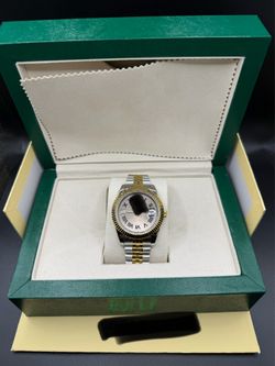 Two tones watch