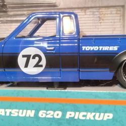 NEW 2025 JADA 1/24 DIECAST JUST TRUCKS BLUE '72 1972 DATSUN 620 PICKUP TRUCK!