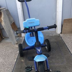 Kids Tricycle in Good Conditons,$20