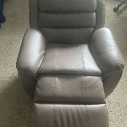 Kids’ Recliner Chair 