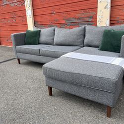 Gray Sectional Sofa Couch With Right Facing Chaise