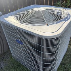 Aires Acondicionados En Buenas Condiciones 