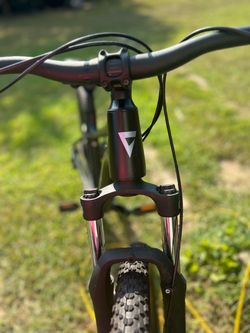 Giant Talon 2. Matt black