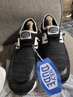 hey dudes-brand new size 9