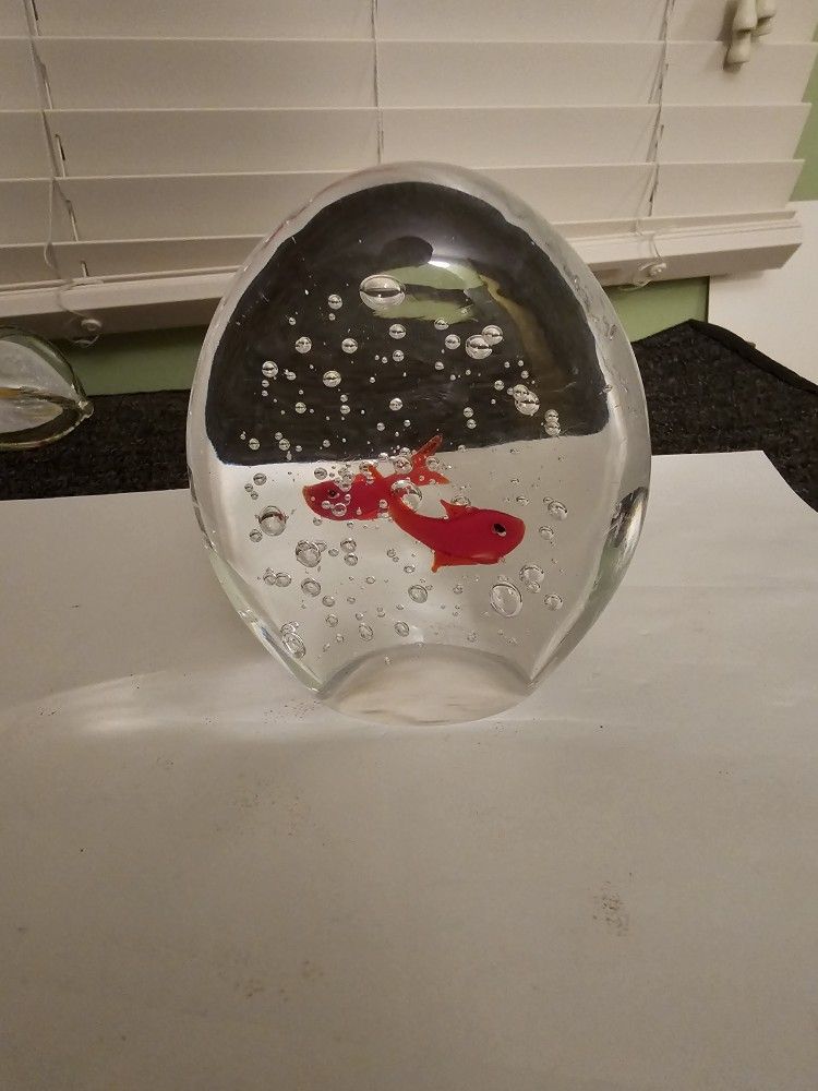 Vintage 1990's Clear Glass Aquarium with Two Fish Paperweight