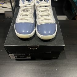 Jordan 11 Retro Low GS - Size 3Y
