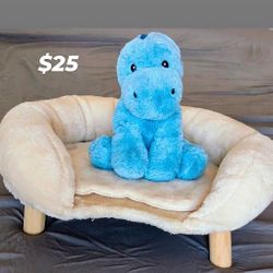 New Unique  Elevated Soft White Cat Bed 