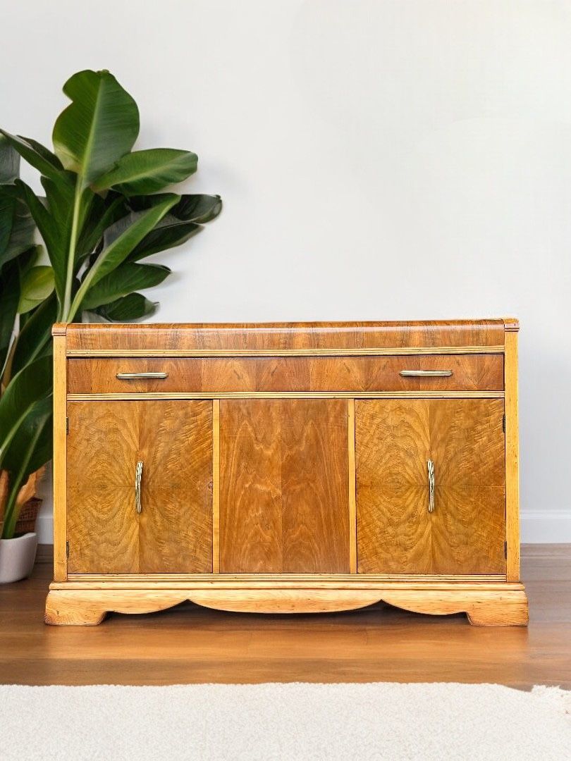 Gorgeous Mcm Vintage Sideboard/ Buffet 