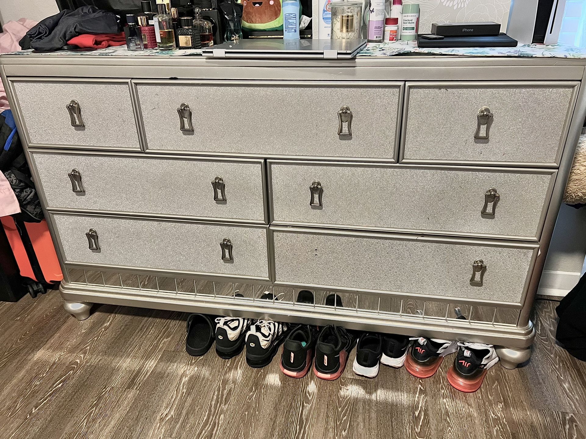 Silver Dresser - Rooms To Go