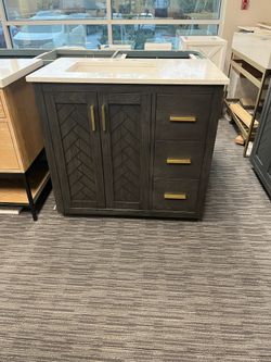36” Bathroom Vanity In Brown 