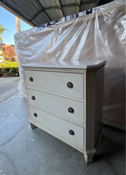 White 3-Drawer Dresser with Decorative Trim